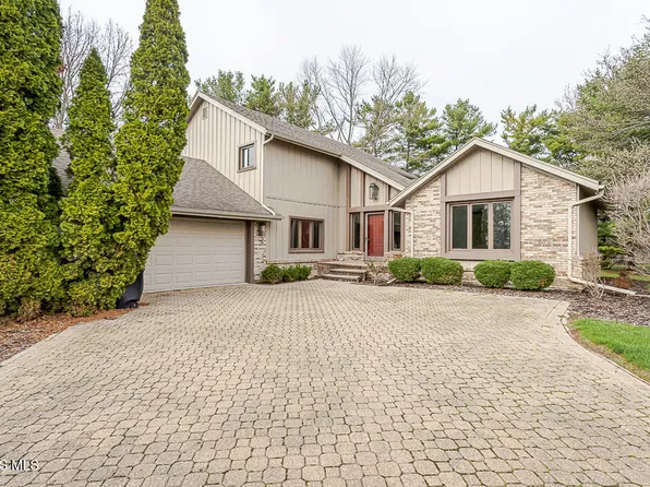 738 Kumler Dr, Maumee, OH 43537