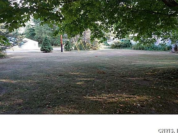 2nd image of 3 Laura Dr