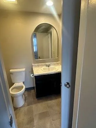 321 Ella St #12 — Photo 9