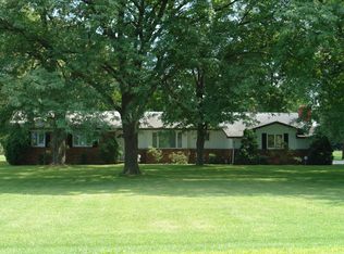 3167 Albon Rd, Maumee, OH 43537