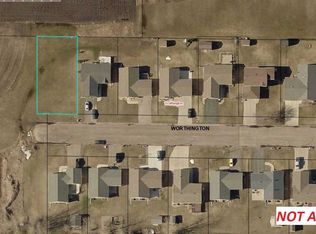 Na Cecilee, Worthington, MN 56187