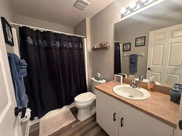 128 NW 25th Pl — Photo 10