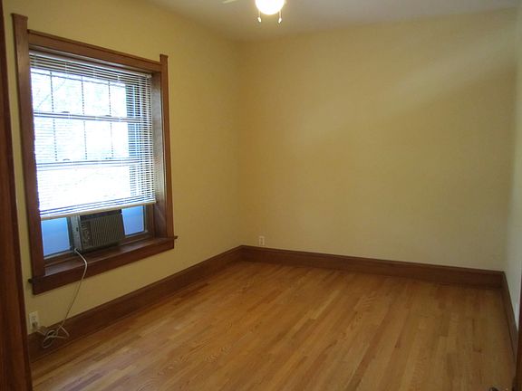 5th image of 5757 N Winthrop Ave #57592