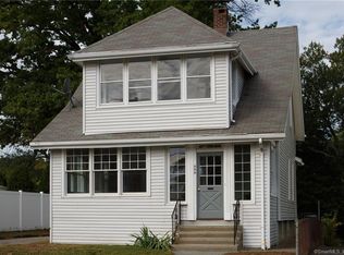 558 Villa Ave, Fairfield, CT 06825