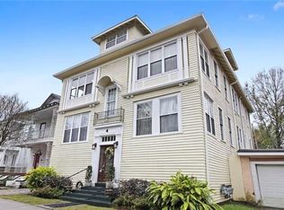 4 Fontainebleau Dr, New Orleans, LA 70125