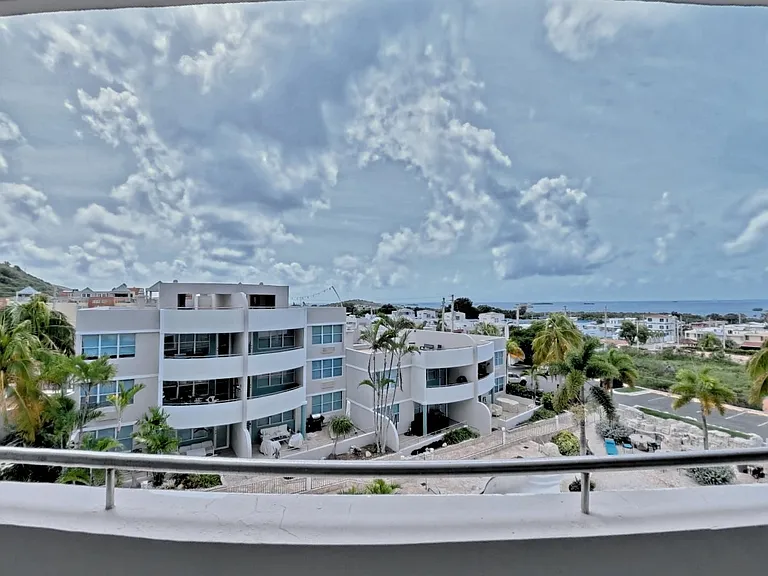 Building B Condominio Vistas De La Bahia #Apt. B-401 — Photo 10