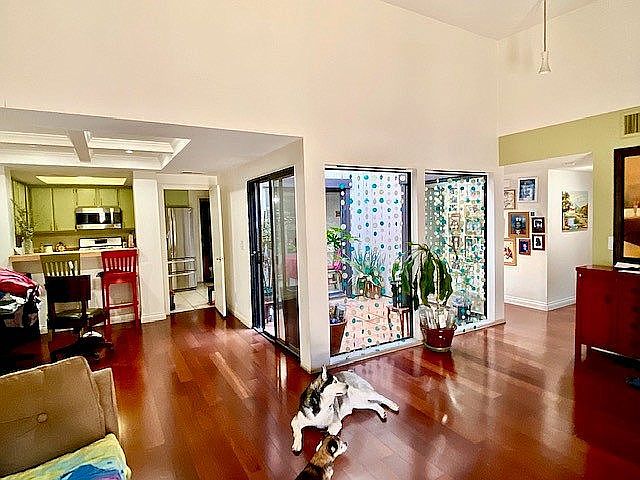 1st image of 22124 Sherman Way #5