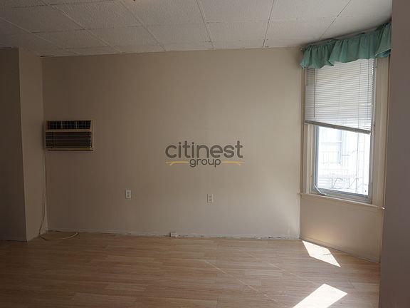 5th image of 8406 Bay 16th St #Two