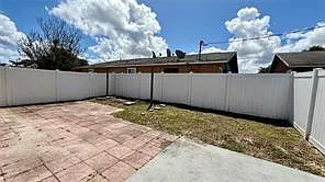 1516 Alabama Ave — Photo 14