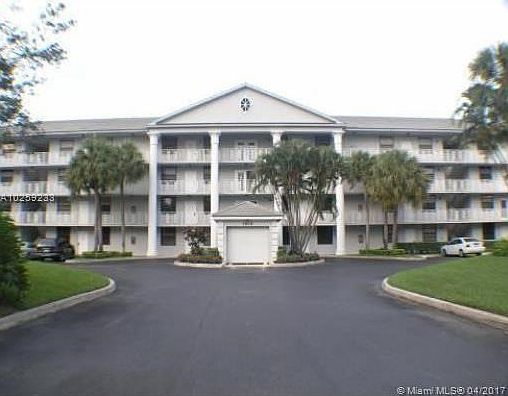 2nd image of 1506 Whitehall Dr APT 205