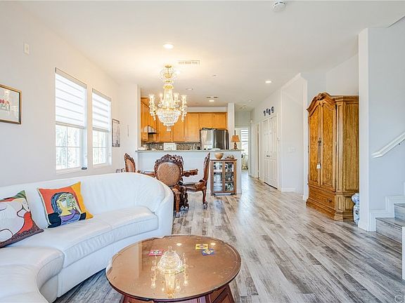 5th image of 10545 Acacia Ln