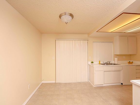 4th image of 311 N Bushnell Ave #B