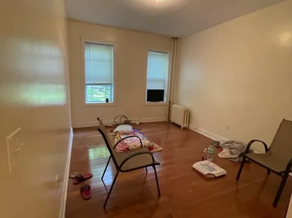 154 Belmont Avenue image 1 of 8