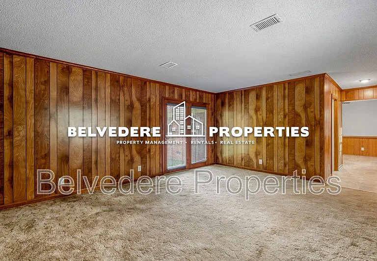 3931 Manila Rd — Photo 10