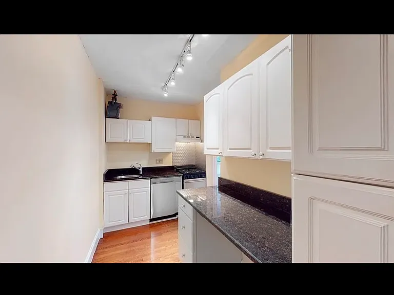 66 Queensberry St #119 — Photo 2