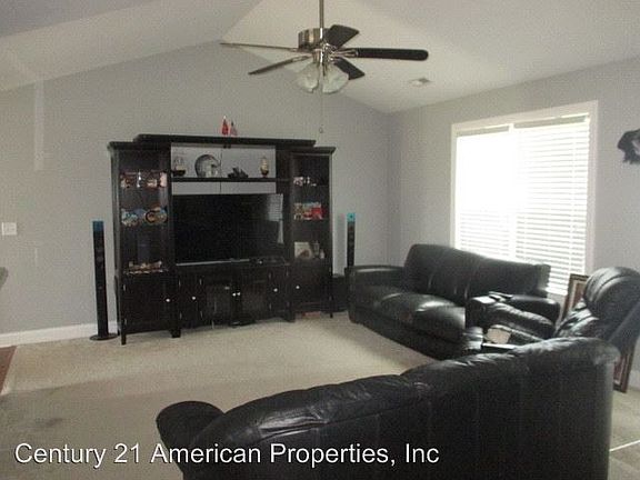 2nd image of 128 Palo Alto Park Dr