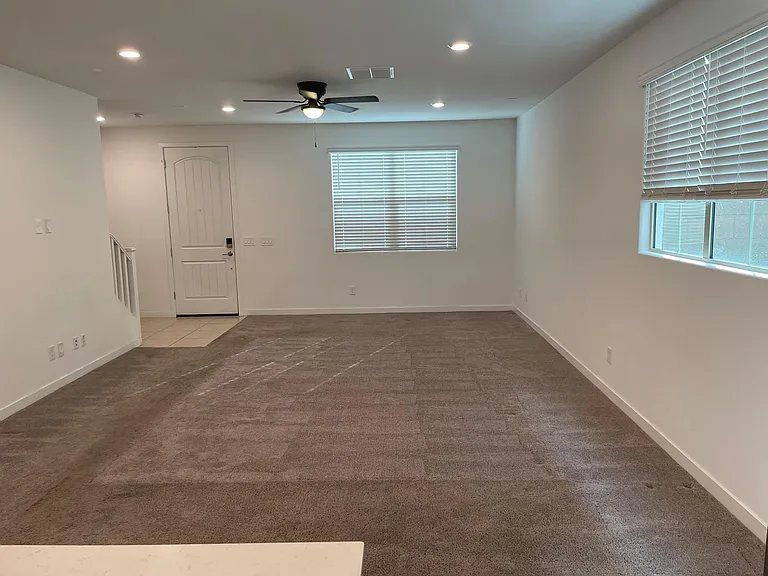 1090 E Marlin Dr — Photo 17