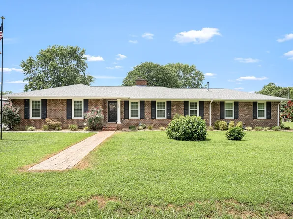 136 Houghton Dr, Winchester, TN 37398