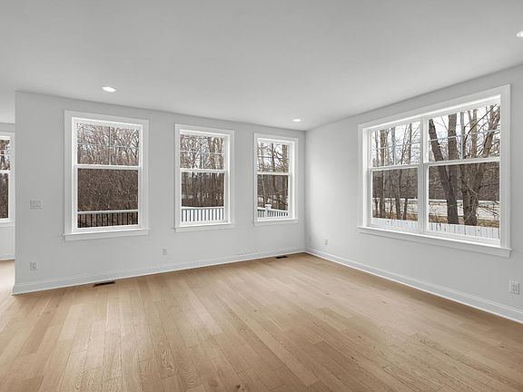3rd image of 3440 Roseford Blvd #185