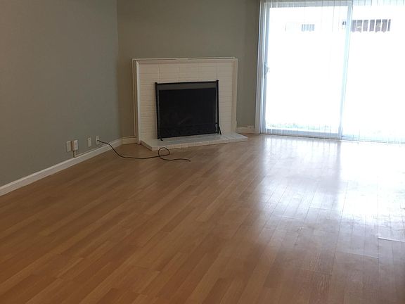 2nd image of 2000 Stanton Ave APT A
