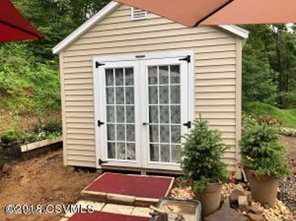 210 Scouting Ln, Lewisburg, PA 17837