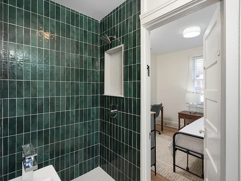 209 Chancellor St #B — Photo 15