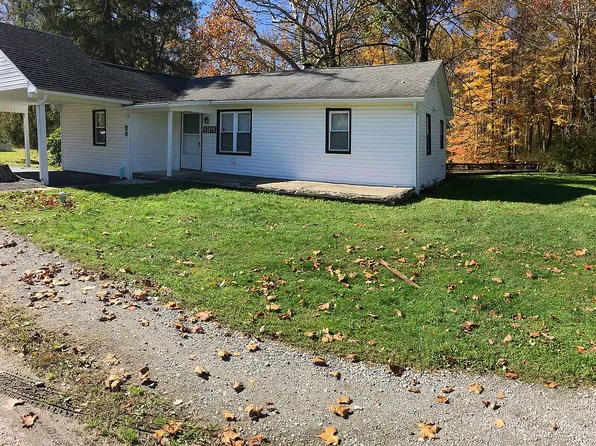 306 Buckstrail Ln, Ligonier, PA 15658