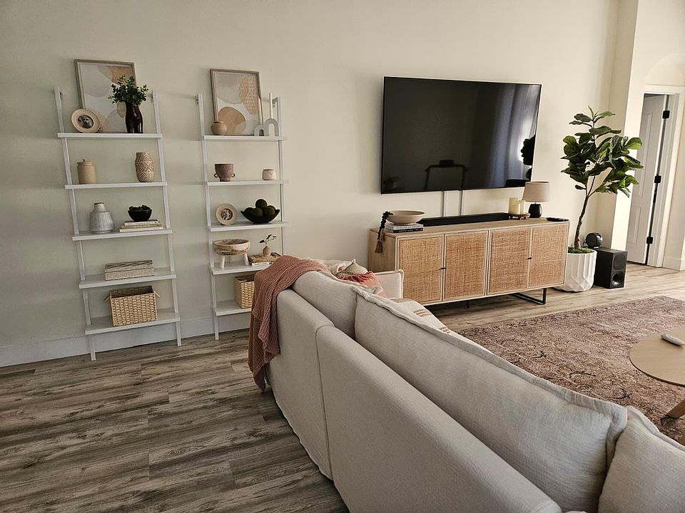 1st image of 121 Hamilton Terrace