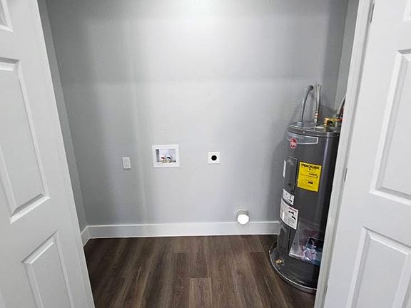 2nd image of 933 Guam St
