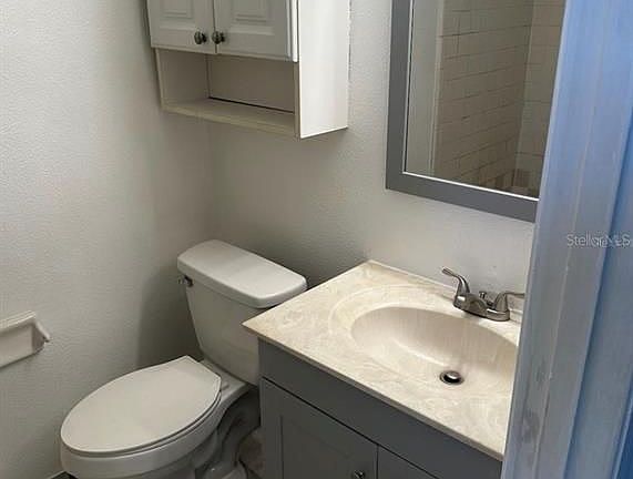 3rd image of 732 Harland Ct