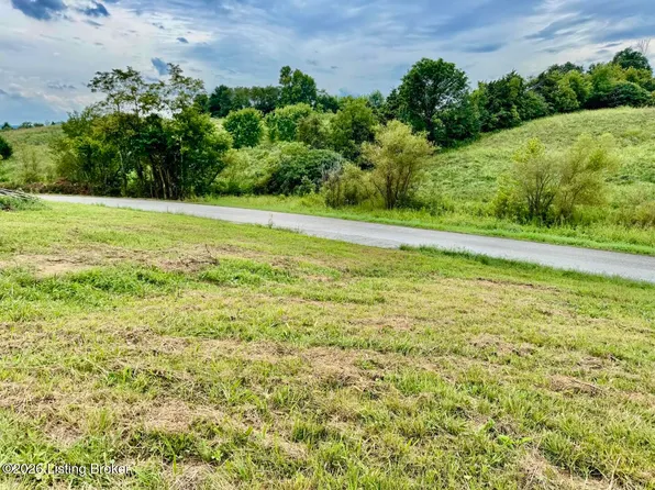 1070-3 Logan Rd, Gravel Switch, KY 40328