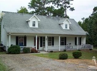 225 N Lake Keziah Dr, Southport, NC 28461