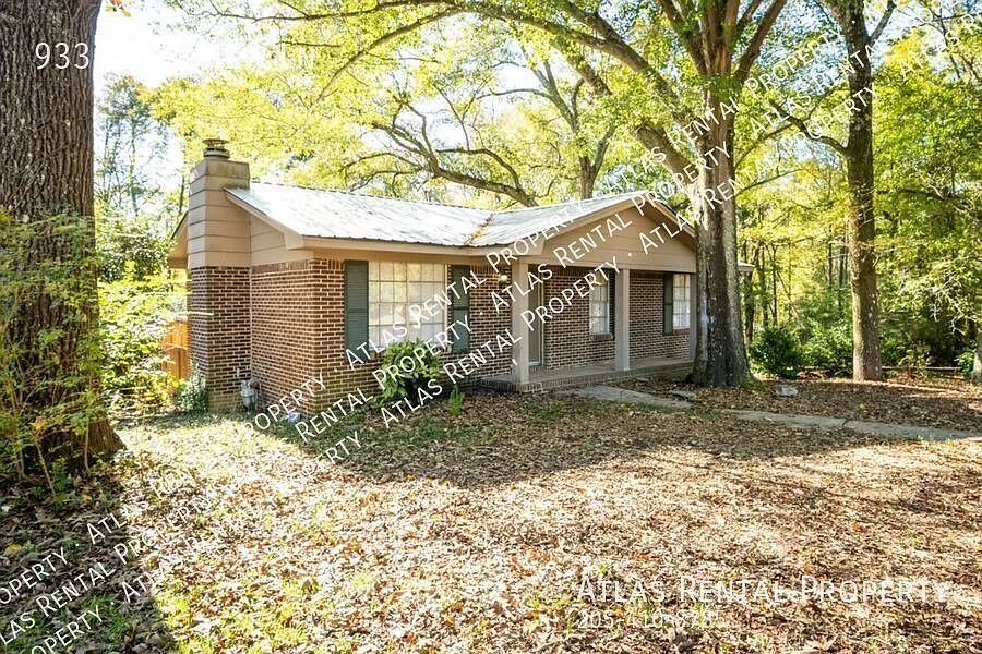 Building Photo - 933 Crestview Ln