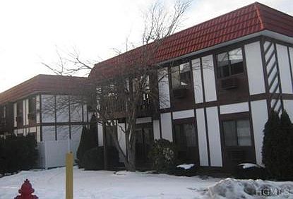 2nd image of 19 Vandidoort Dr Unit 2A