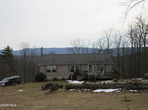 961 Baughman Hollow Rd, Tyrone, PA 16686