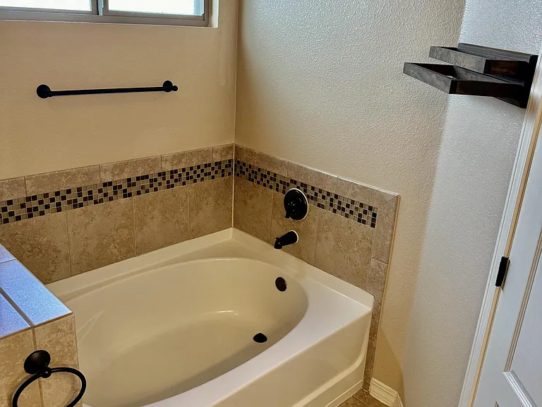 14741 Bobby Joe Hill Dr — Photo 7