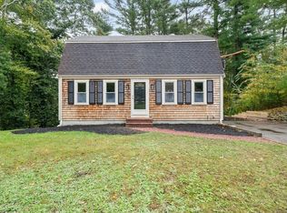 29 Valley Rd, Pembroke, MA 02359