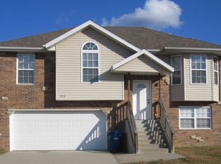 994 S Hedge Dr, Nixa, MO 65714