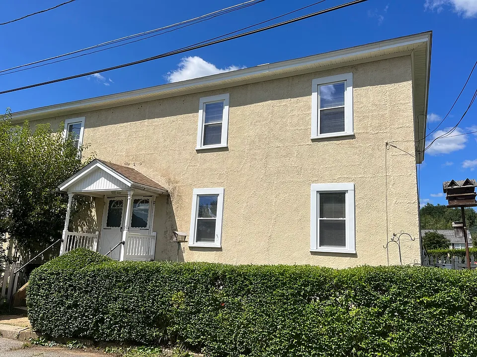 17 Elm St S