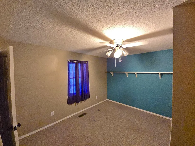 285 County Road 1387 — Photo 23