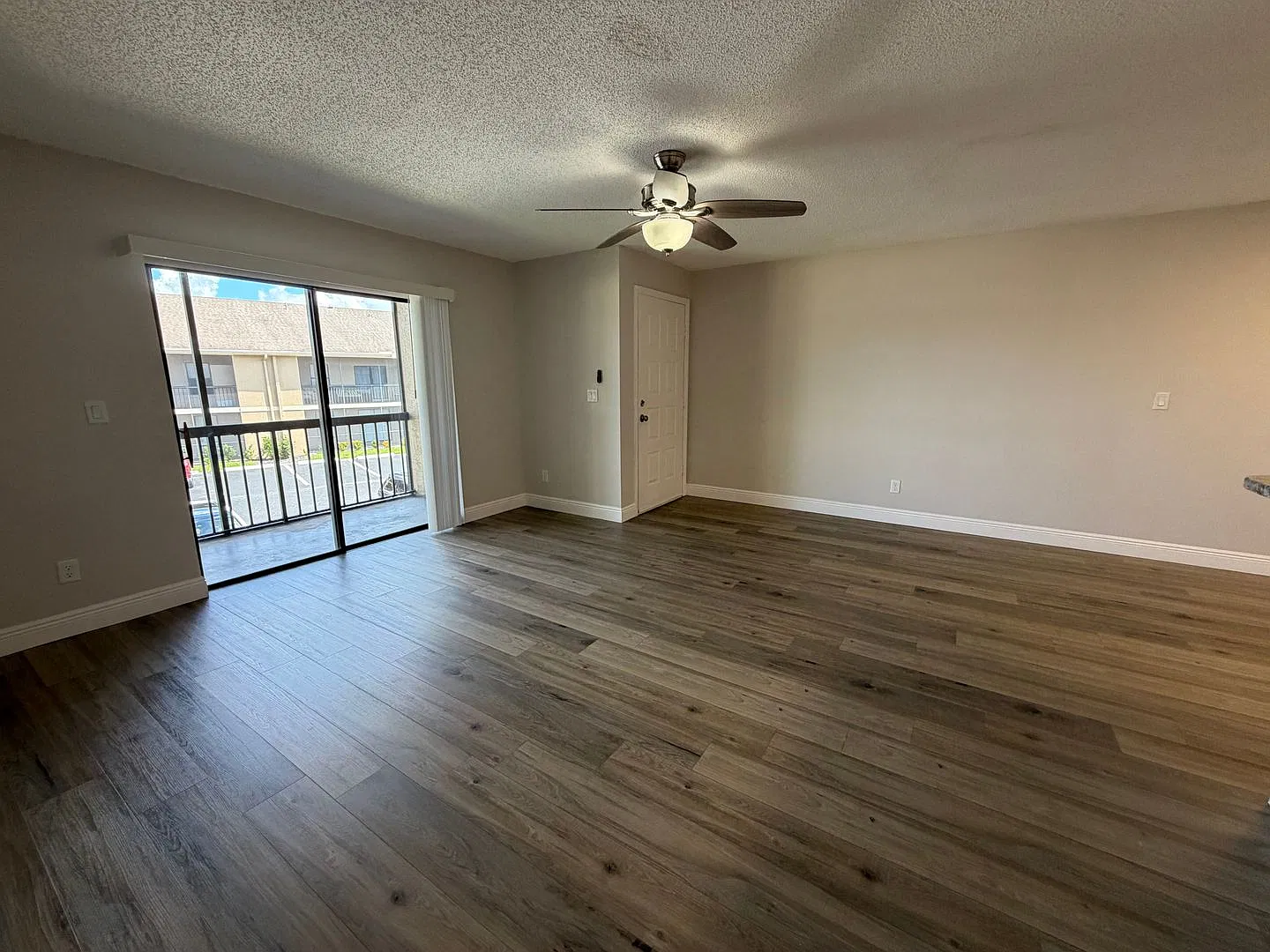 5325 Summerlin Rd — Photo 4