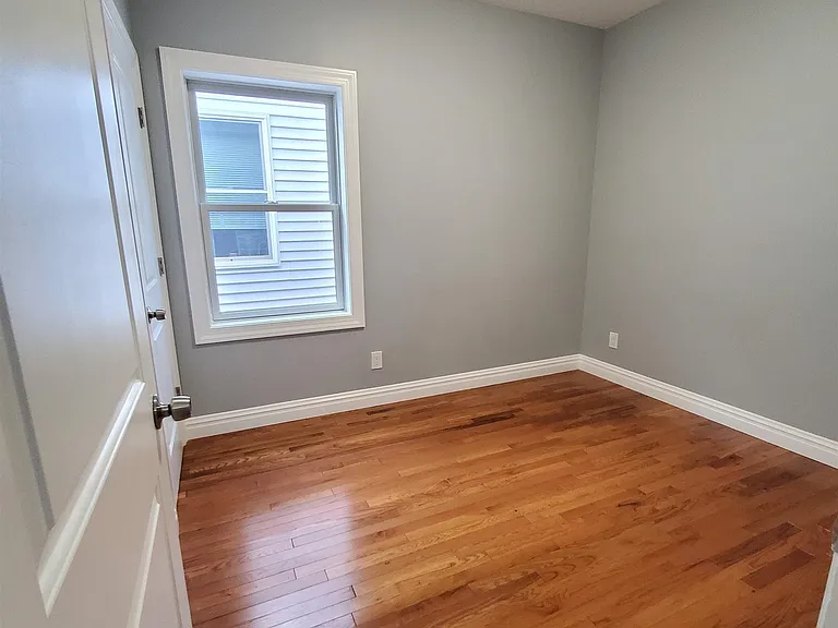 84 Andrew St #2 — Photo 14