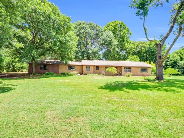 131 Americana Rd, Palmer, TX 75152