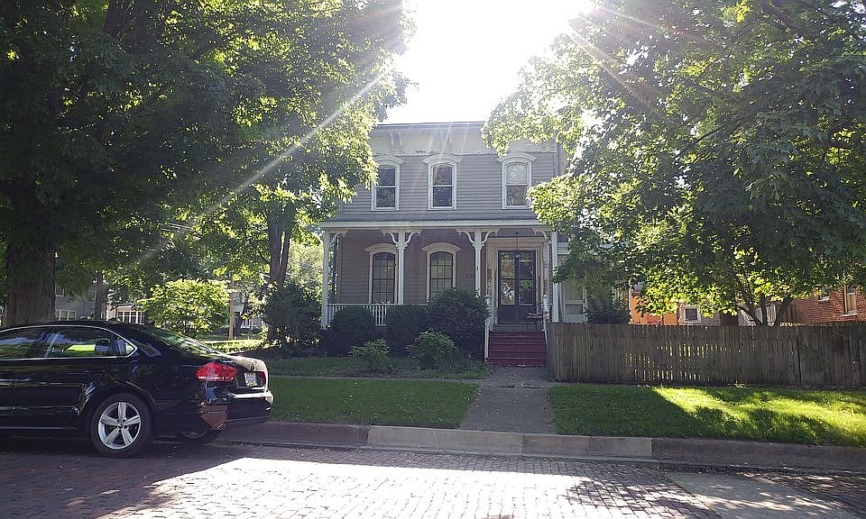 620 Shabbona St, Ottawa, IL 61350 Zillow