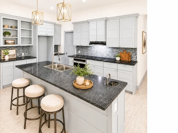2541 Town View Dr, Cedar Hill, TX 75104