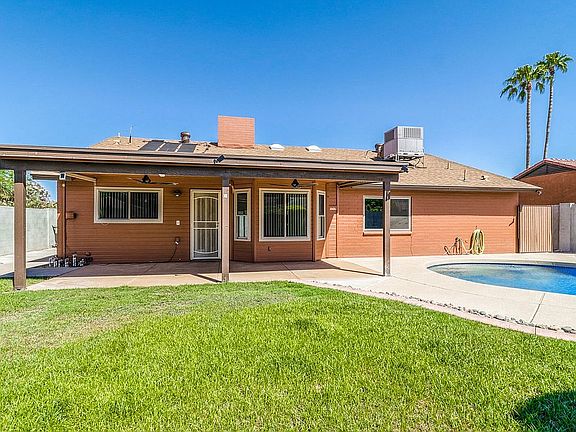 3rd image of 6331 W Cheryl Dr