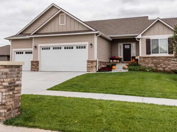 4059 Taneil Dr, Manhattan, KS 66502