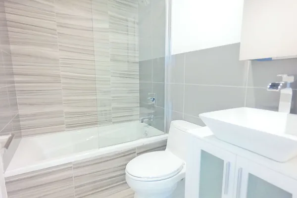 Rented by EXR | media 4