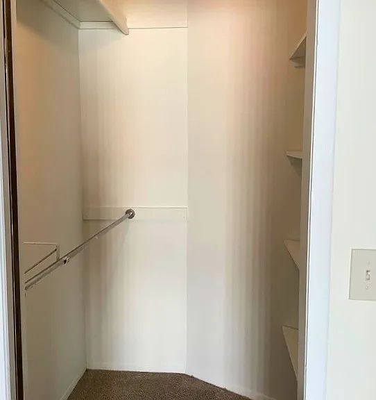 8468 Beatrice — Photo 17