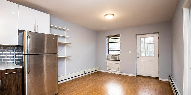 Rented by TorsX Inc | media 18